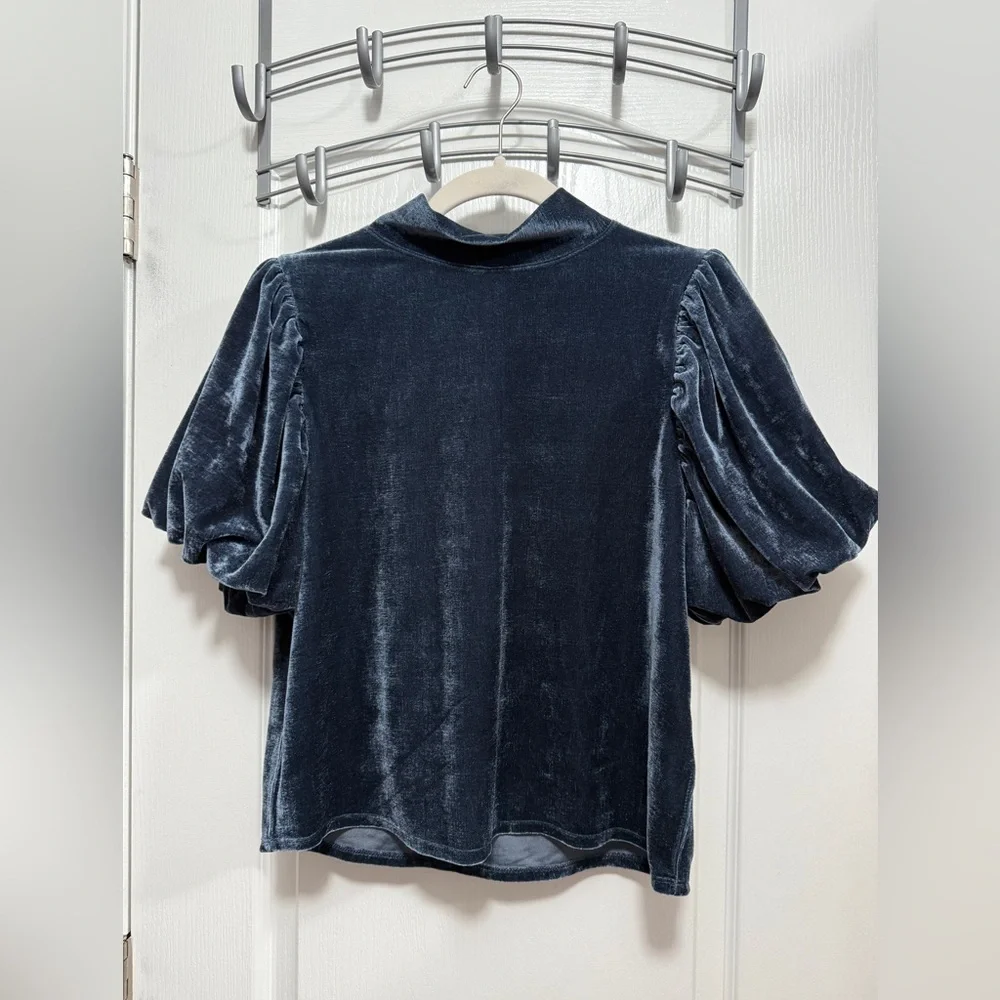 Free People Claudia Top Womens S‎ Blue Velvet Puff Short Sleeve Whimsygoth EUC
